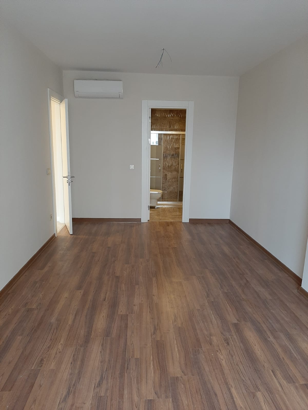 Widok na jezioro - gotowe do zamieszkania apartamenty Avcilar