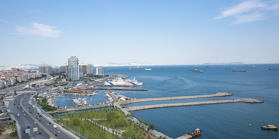 Luxury sea view apartments in Bakırköy