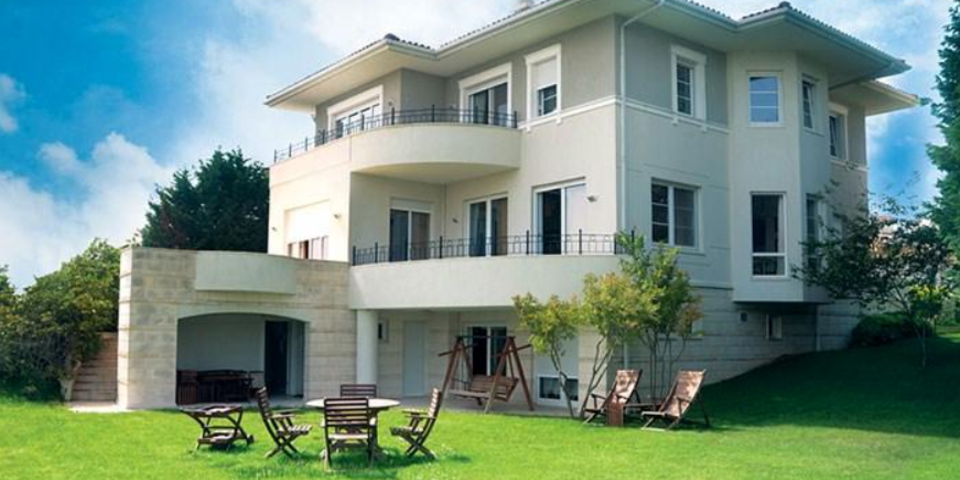 Beautifully designed spacious villas for sale